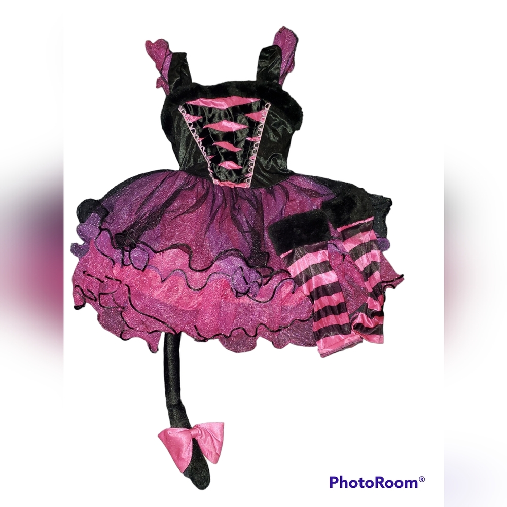 Girls costume